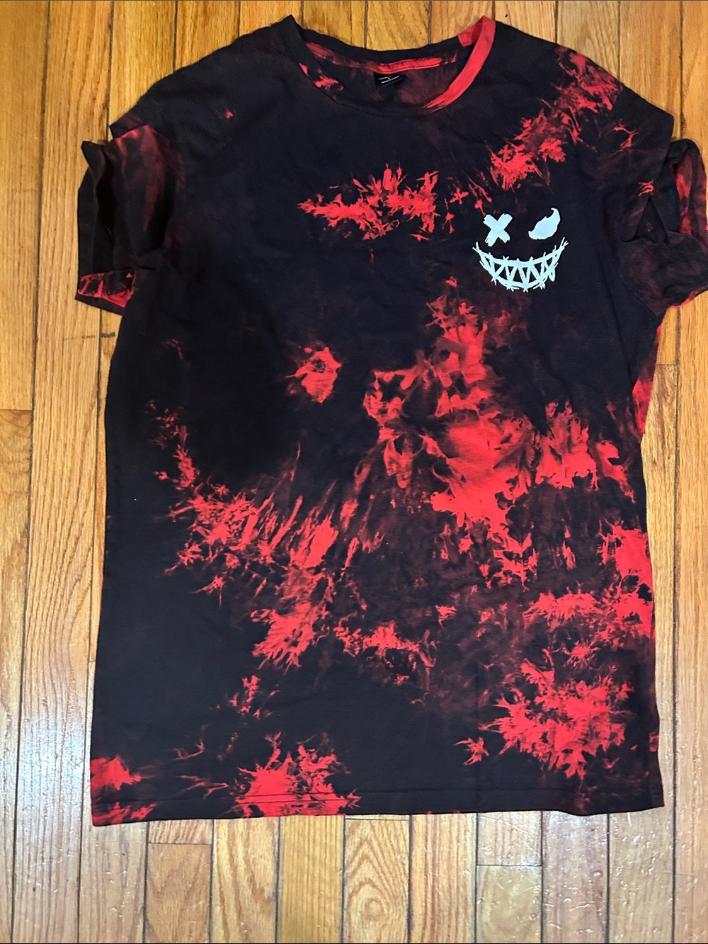 SHEIN Black & Red Tie-Dye Tee with White Smiling Skull